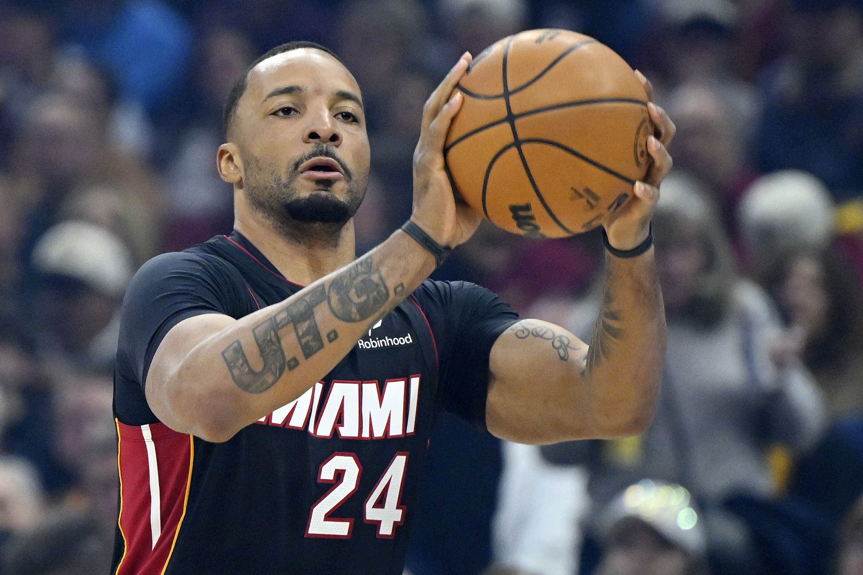 华体会官网入口-热火客战奇才 鲍威尔&amp;希罗&amp;约维奇缺阵 维金斯可以出战